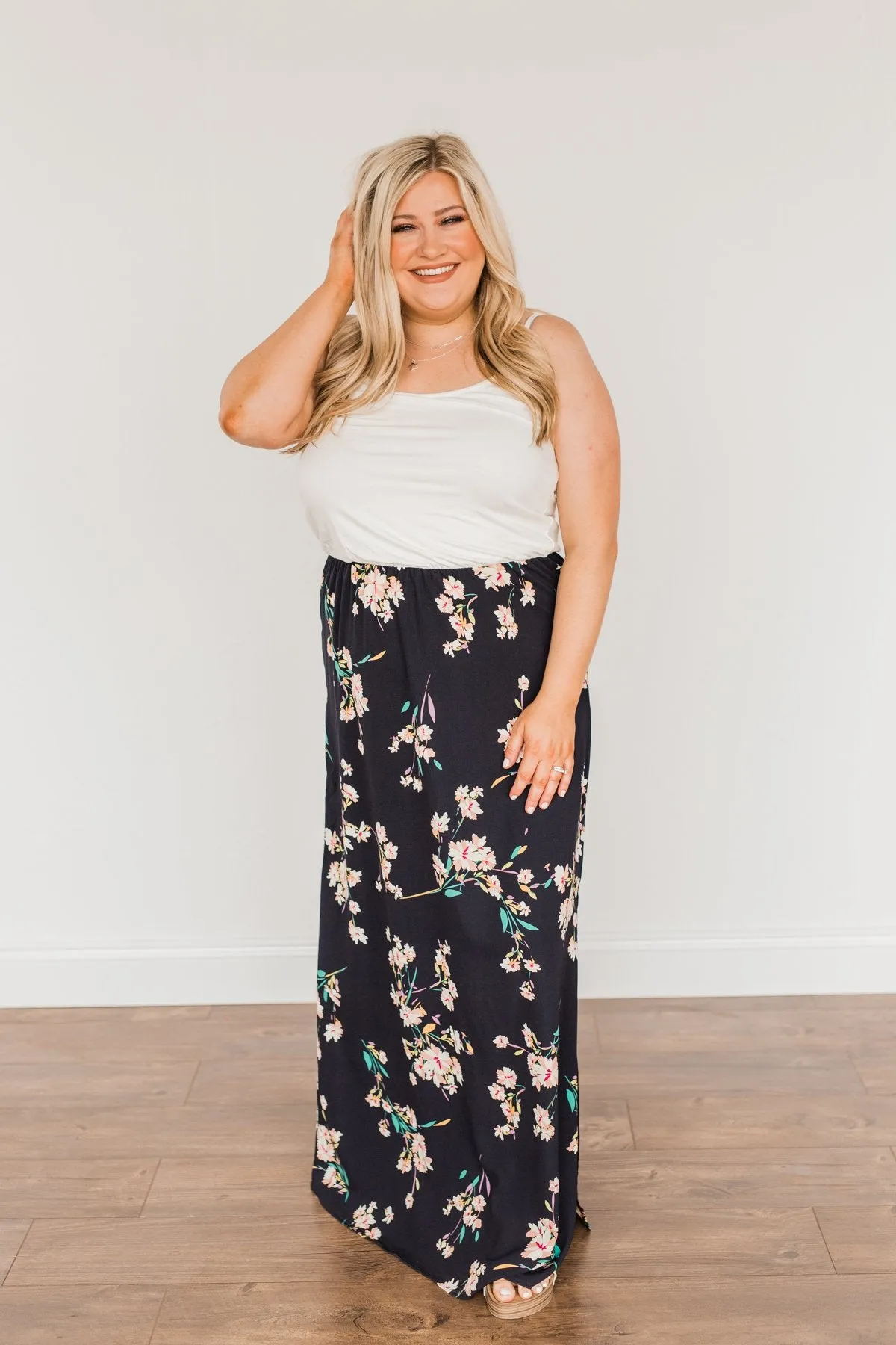 A Moment To Remember Maxi Dress- Deep Navy
