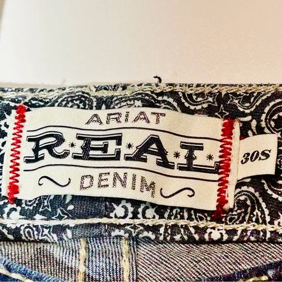 Ariat jeans Perfect Rise Bootcut jeans Dark wash western stretchy women Size 30