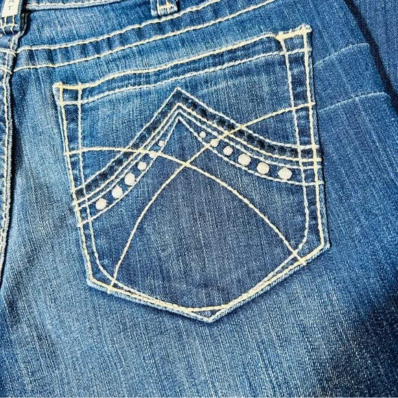 Ariat jeans Perfect Rise Bootcut jeans Dark wash western stretchy women Size 30