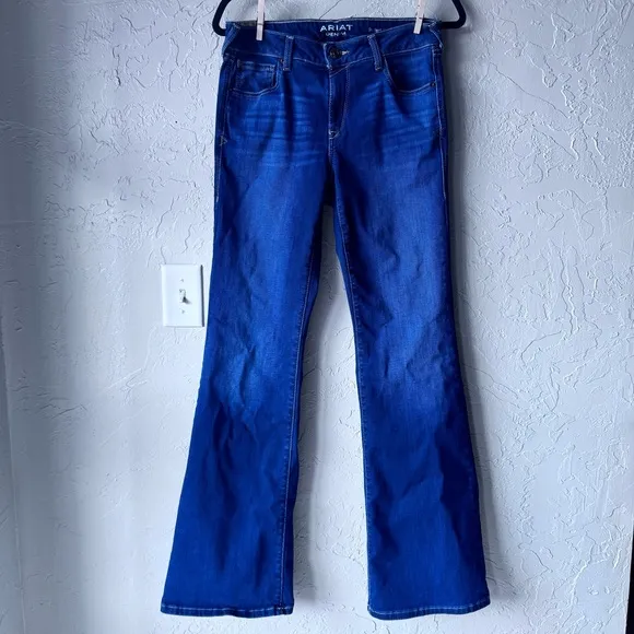 Ariat Ultra Stretch Perfect Rise Katie Flare Jean  size 30 Long