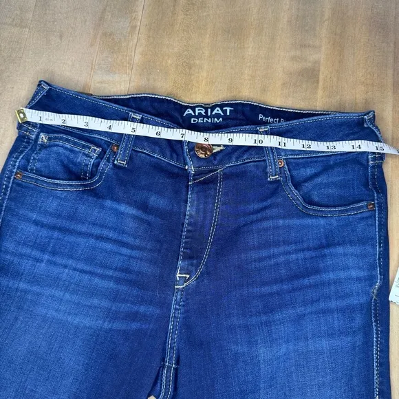 Ariat Ultra Stretch Perfect Rise Katie Flare Jean  size 30 Long