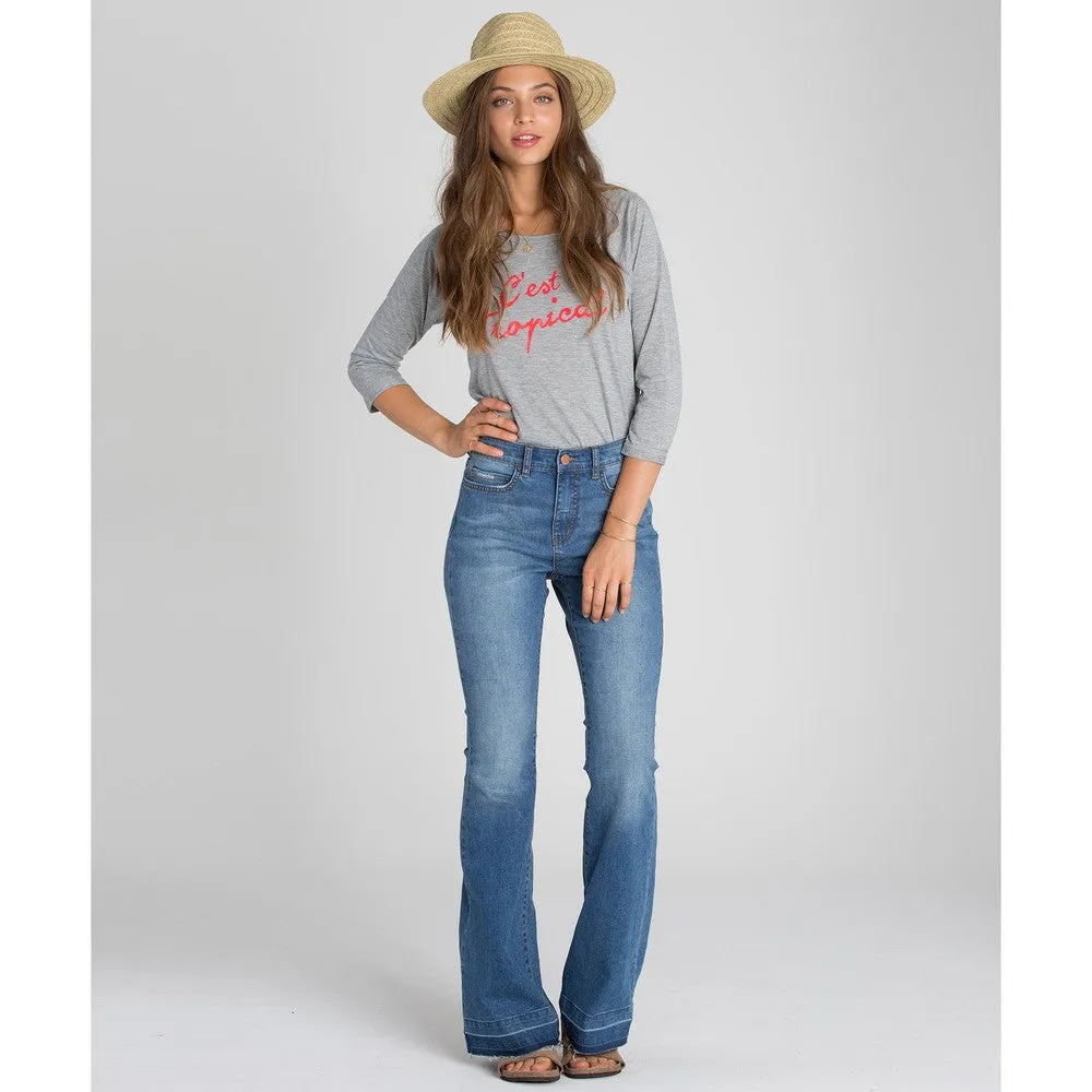 Billabong Women's Diggin It Flared Denim Jean| Coastal Blue