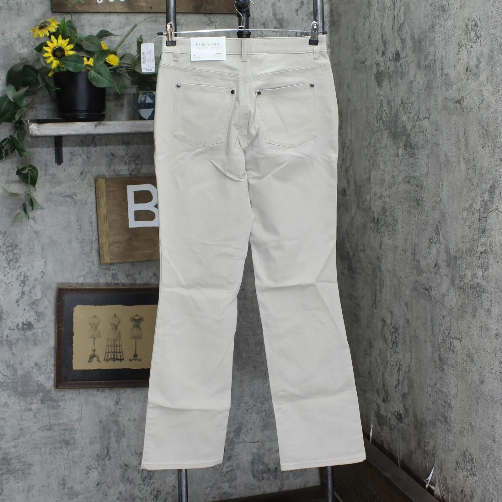 Christopher & Banks Womens Barely Boot Relaxed Fit High Rise Stretch Jeans 9926