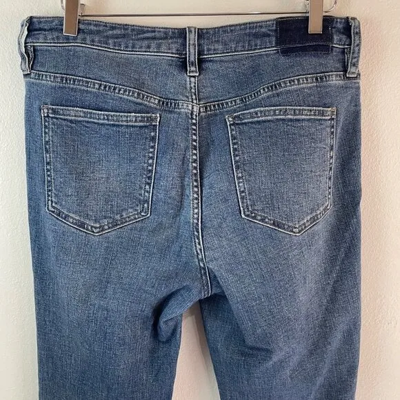 Free People Flare Jeans With Raw Hem &amp; Side Seam Brads Size 31