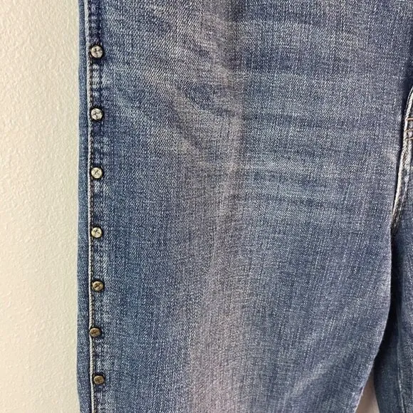 Free People Flare Jeans With Raw Hem &amp; Side Seam Brads Size 31