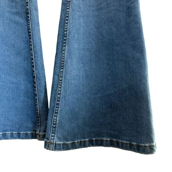 Free People Gummy Flared Leg Mid Rise Pull On Stretch Jeans Size 25