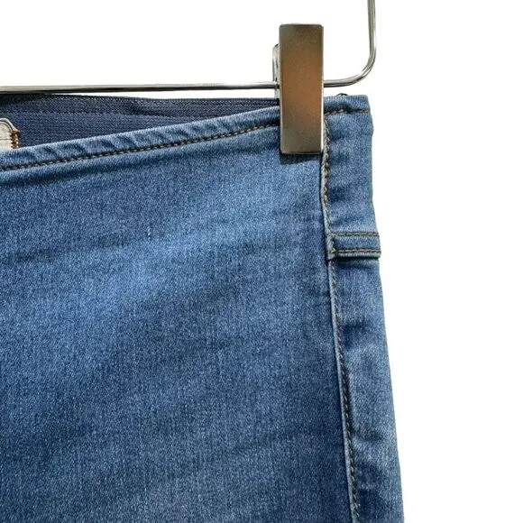 Free People Gummy Flared Leg Mid Rise Pull On Stretch Jeans Size 25