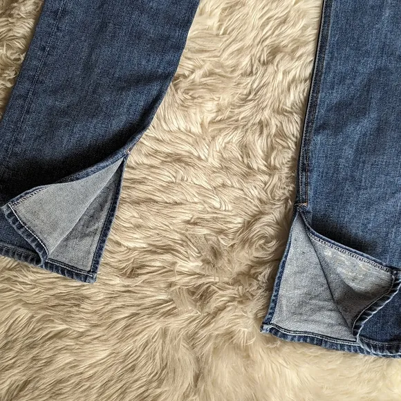 Grlfrnd Blaine Mid Rise Boot Cut Jean in Get Out *Missing Belt*