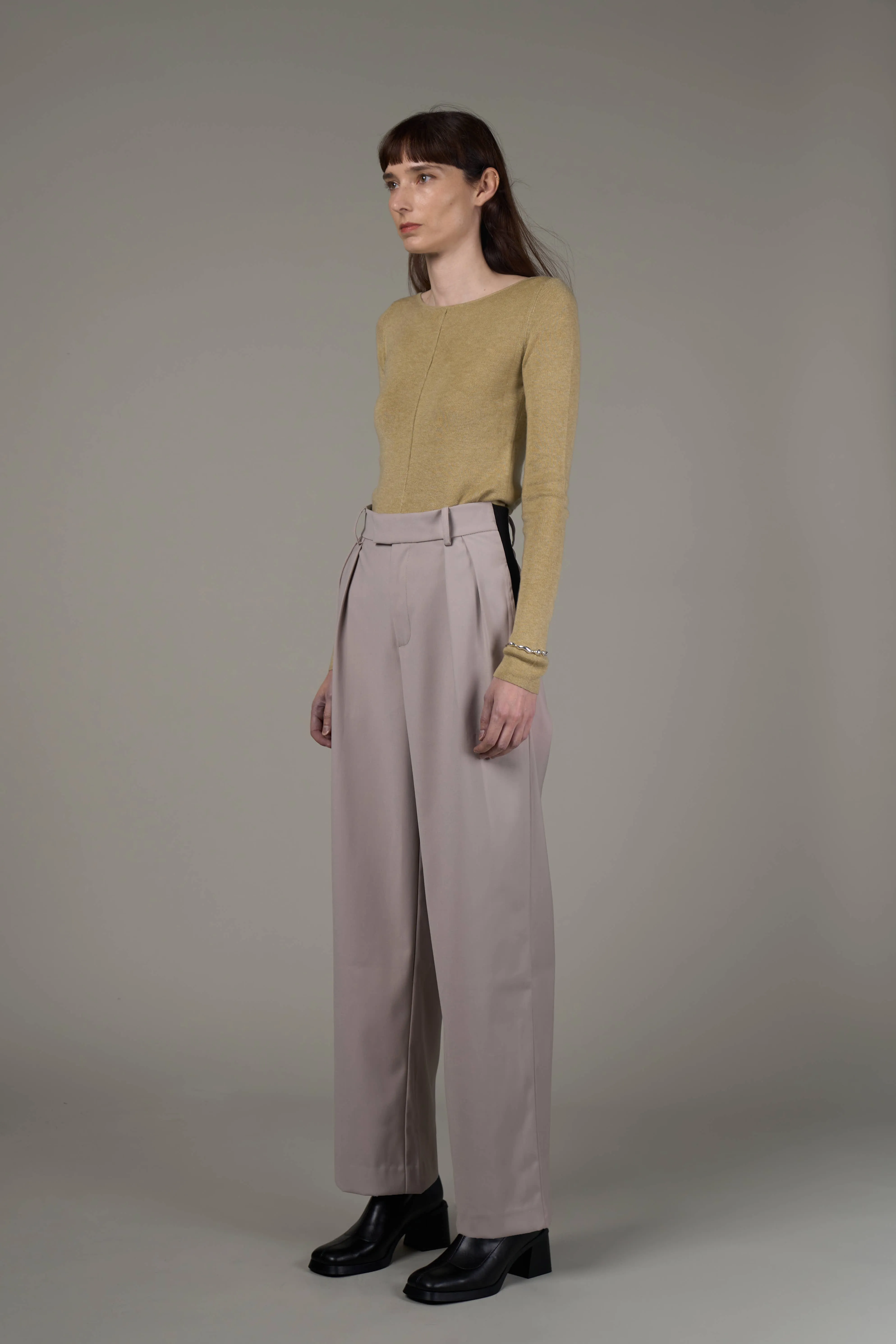 JLW008 Elastic Detail Wide-Leg Pants-Pastel Grey