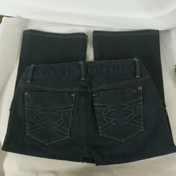 Joe's Jeans Honey Fit Mulholland Dark Wash Bootcut - size 25 - 30&quot; Inseam