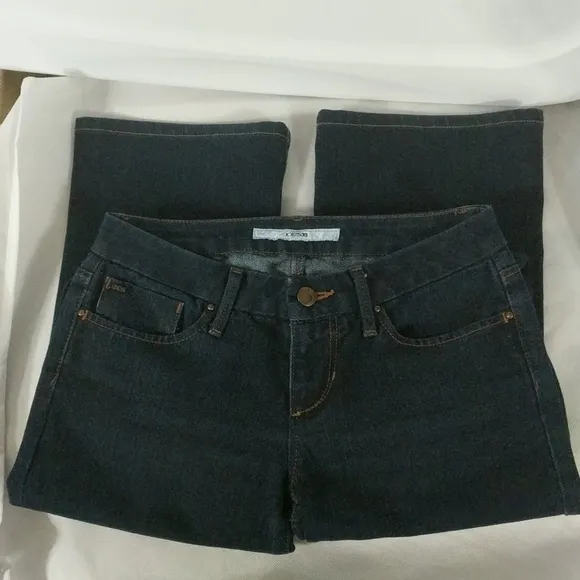 Joe's Jeans Honey Fit Mulholland Dark Wash Bootcut - size 25 - 30&quot; Inseam