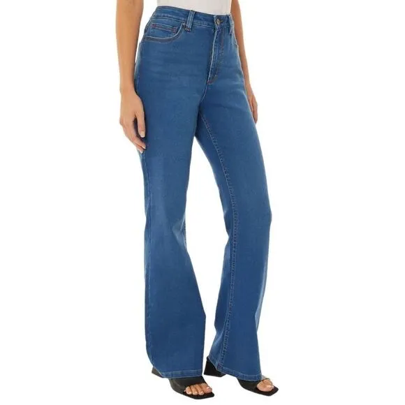 Jones New York Women’s Lexington High Rise Flare Leg Jeans in the Size 12/31