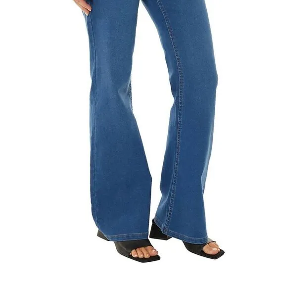 Jones New York Women’s Lexington High Rise Flare Leg Jeans in the Size 12/31