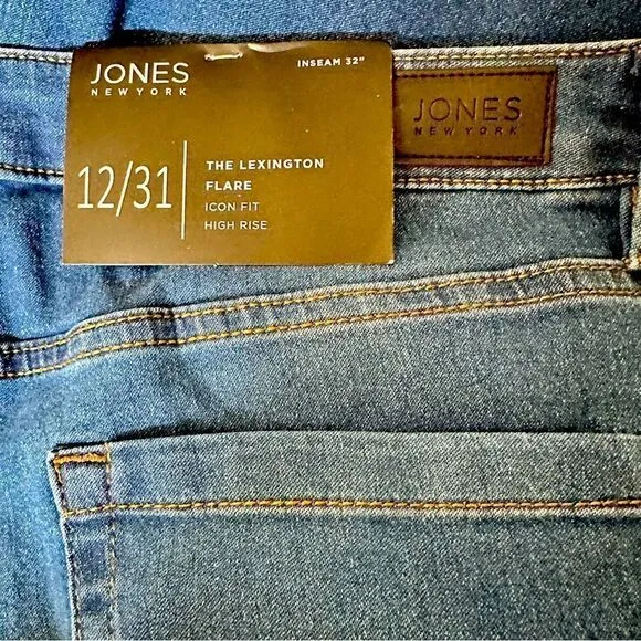 Jones New York Women’s Lexington High Rise Flare Leg Jeans in the Size 12/31