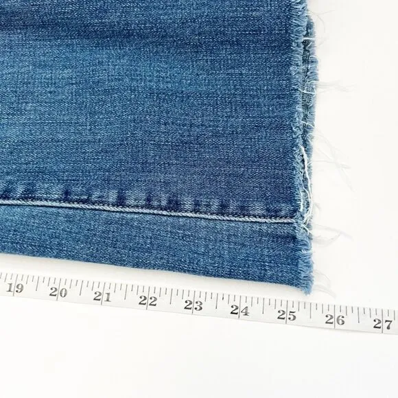 L'Agence Jeans Cropped Flared Leg Medium Wash. Women's Size 27