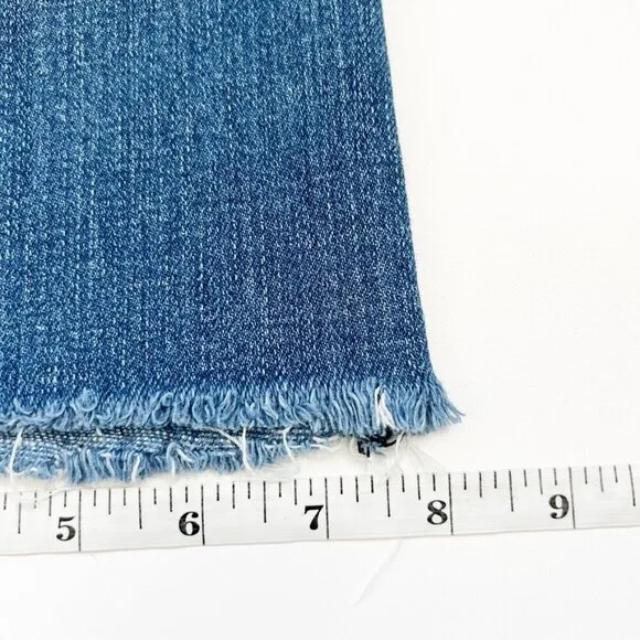 L'Agence Jeans Cropped Flared Leg Medium Wash. Women's Size 27