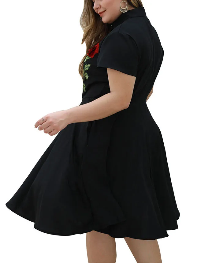 Large Size Women's Black Retro Long Embroidered Applique Short-sleeved Dress