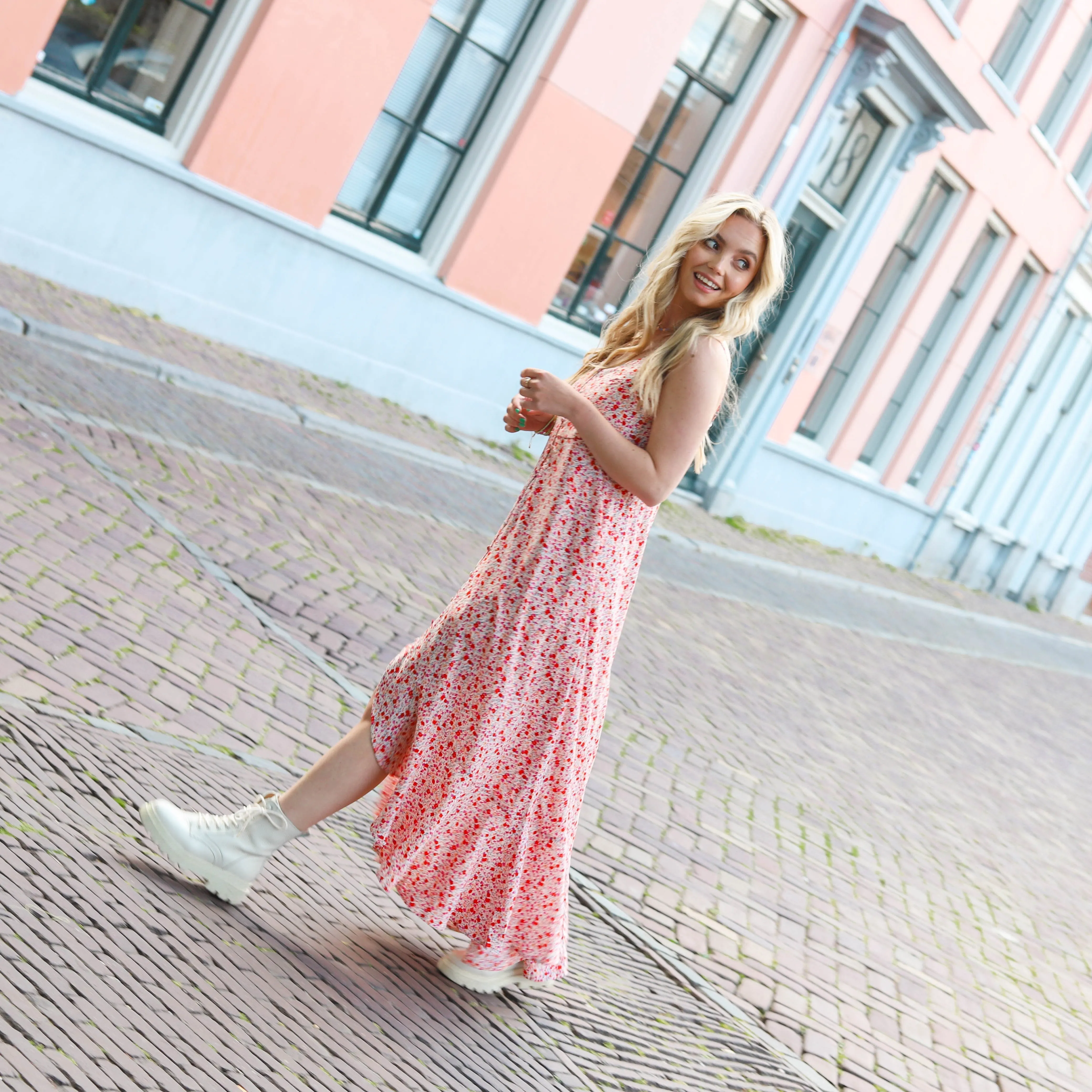 Lofty Manner Dress Moise peach