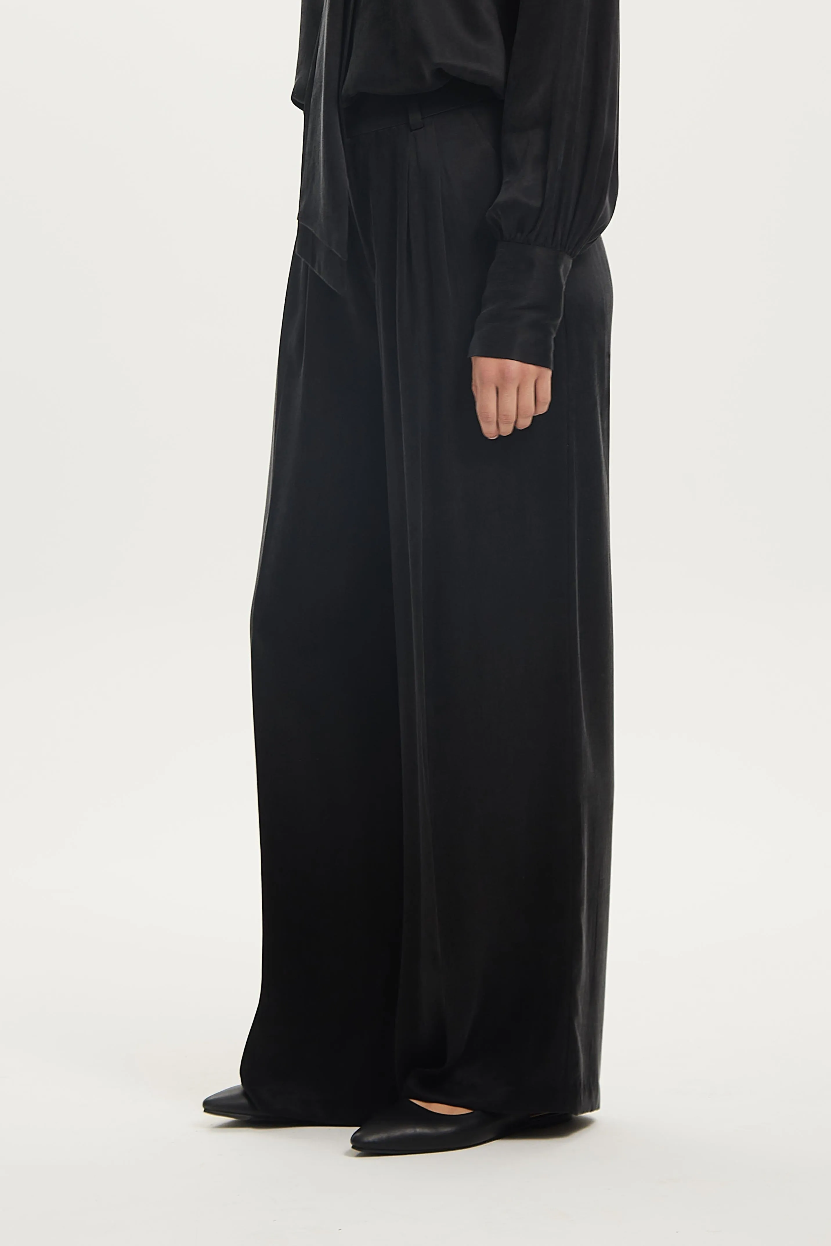 MAGNETIC TAILORED TROUSERS | BLACK