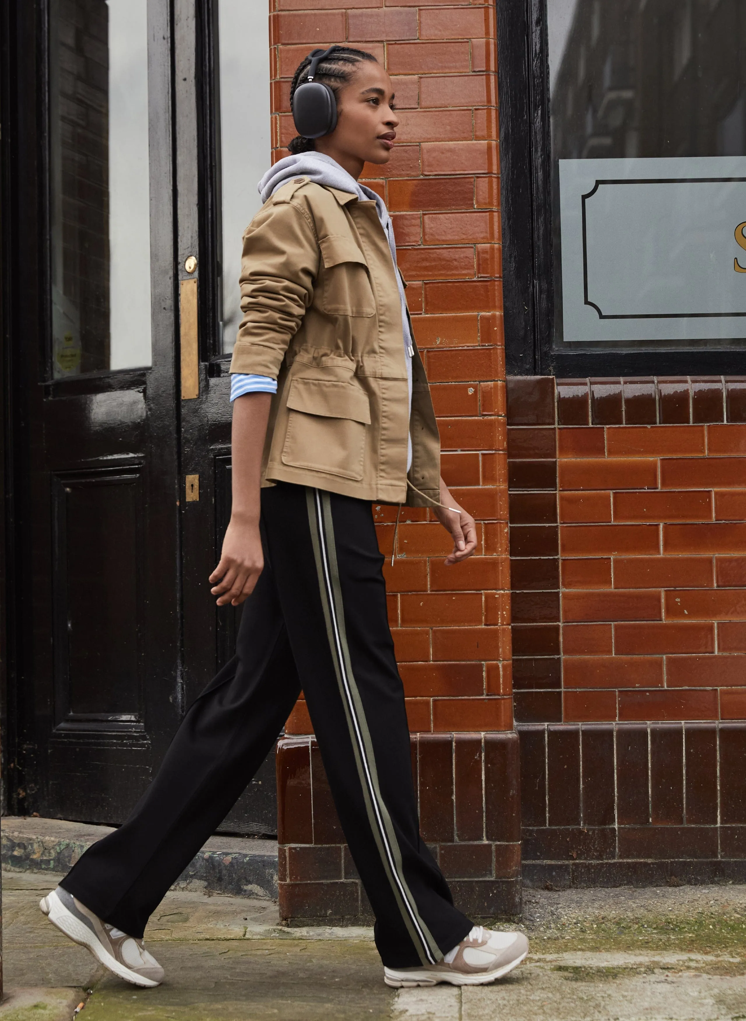 Marjorie LENZING™ ECOVERO™ Trousers | Caviar Black & Khaki