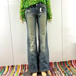 🌼NWT $140 GB FLARE JEANS