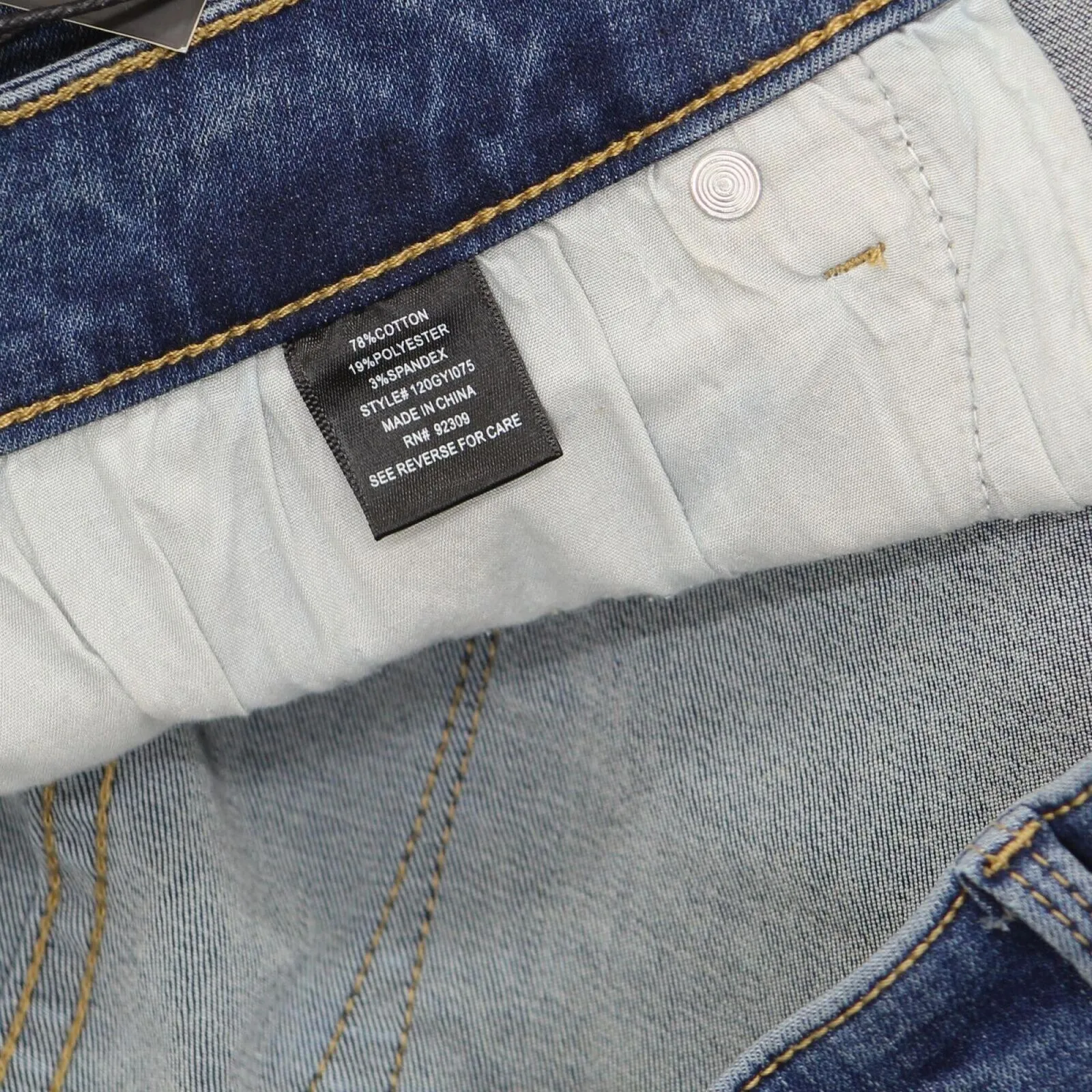 NWT Colleen Lopez Women's Released Hem Flare Jeans. 695851