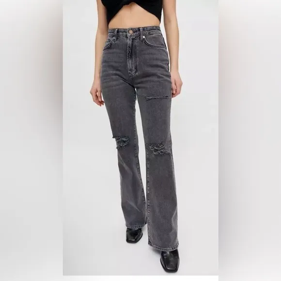 NWT Urban Outfitters BDG stretch hi rise flare faded distressed jeans. Size 31