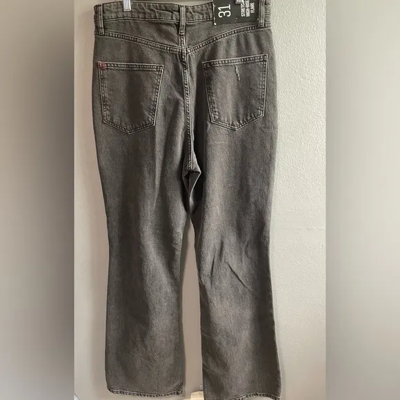 NWT Urban Outfitters BDG stretch hi rise flare faded distressed jeans. Size 31
