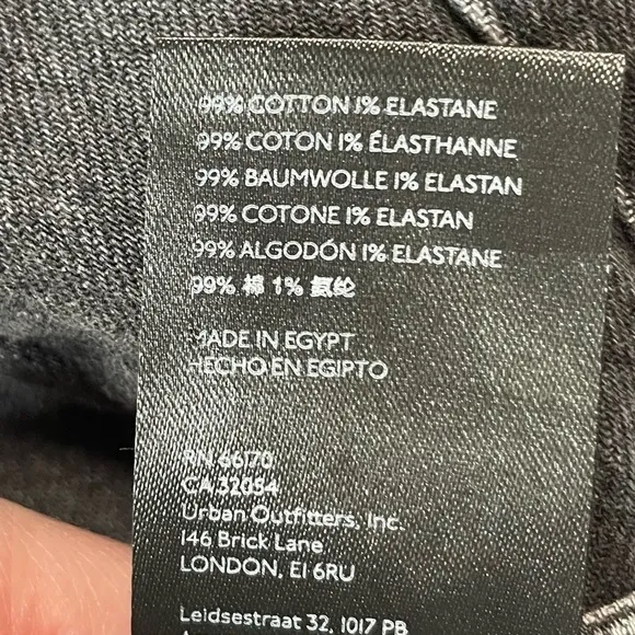NWT Urban Outfitters BDG stretch hi rise flare faded distressed jeans. Size 31