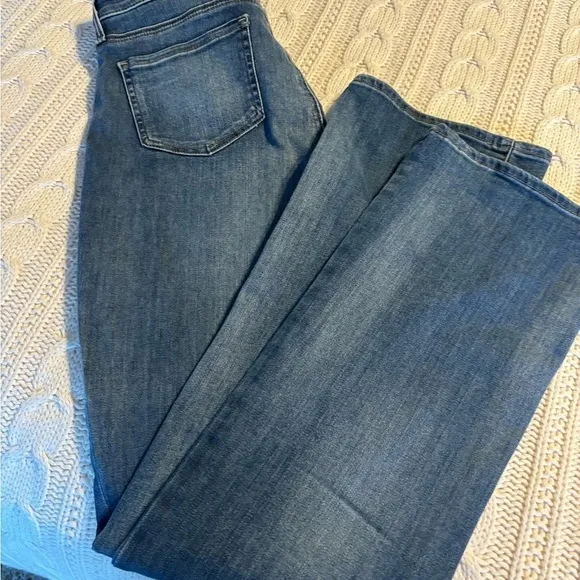 NYDJ Barbara Bootcut Jeans-Lift Tuck Technology Size 4