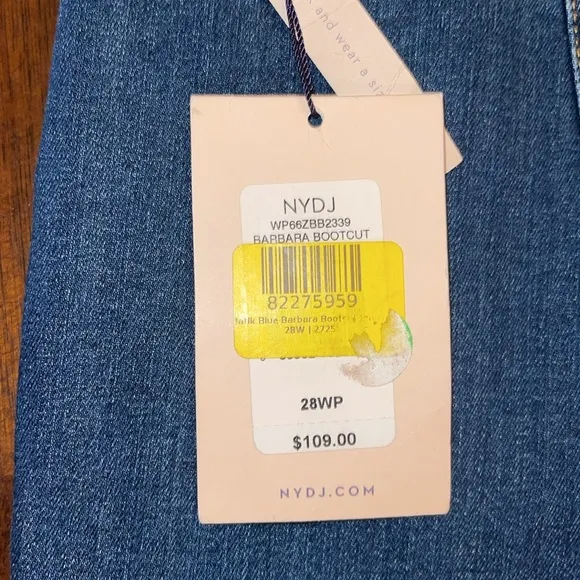 NYDJ ladies NWT Barbara Bootcut jeans. Size 28WP. Lift/tuck technology. Petite