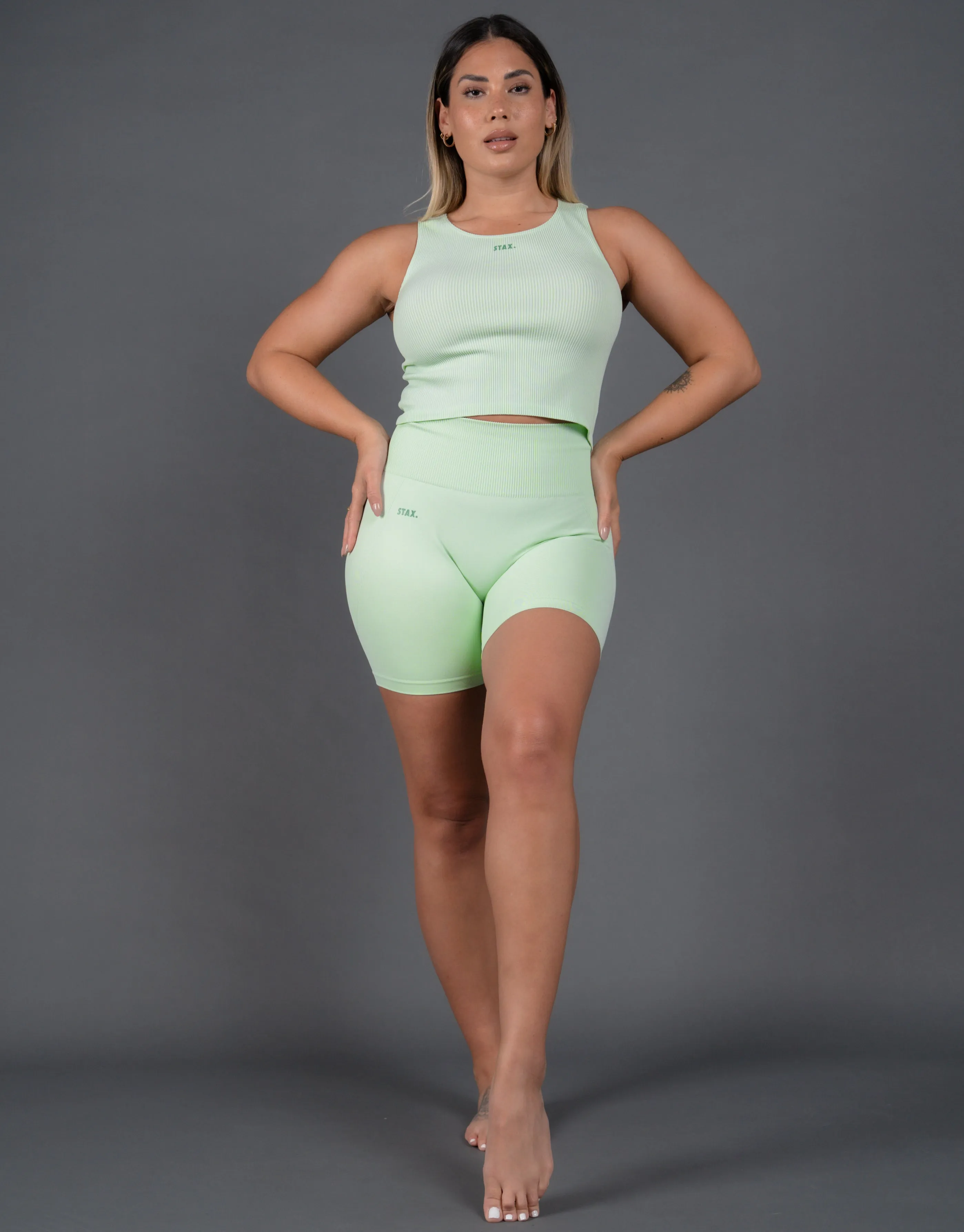 Premium Seamless V5 Cropped Singlet Lounge - Aurora (Sage)