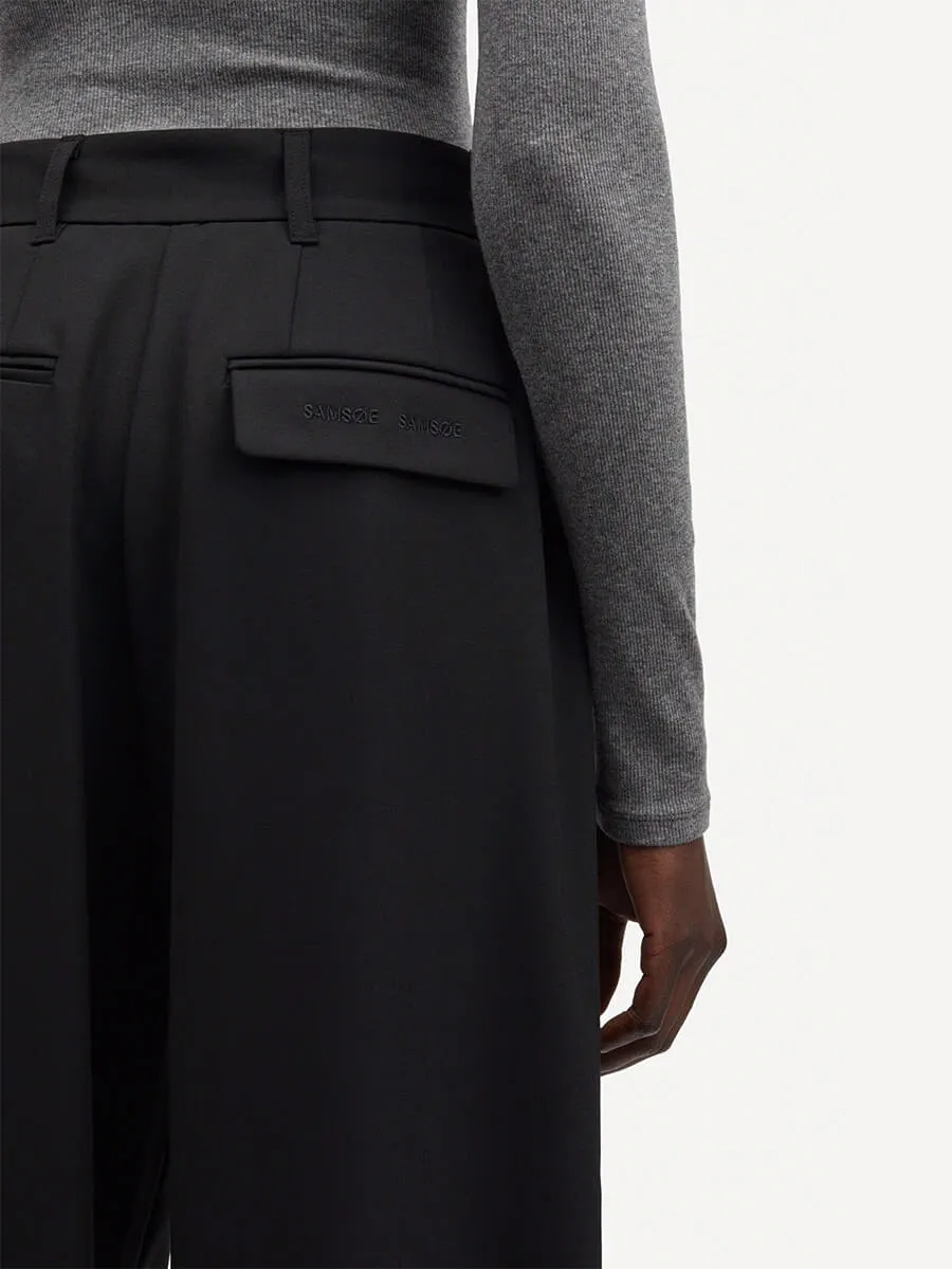 Saluzy Trousers - Black