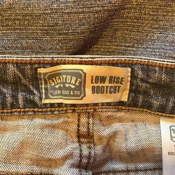 Signature by Levi Strauss Low Rise Bootcut Jeans