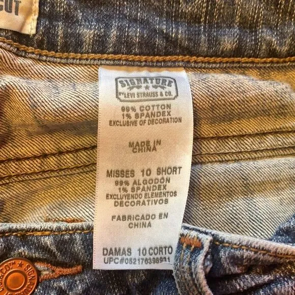 Signature by Levi Strauss Low Rise Bootcut Jeans