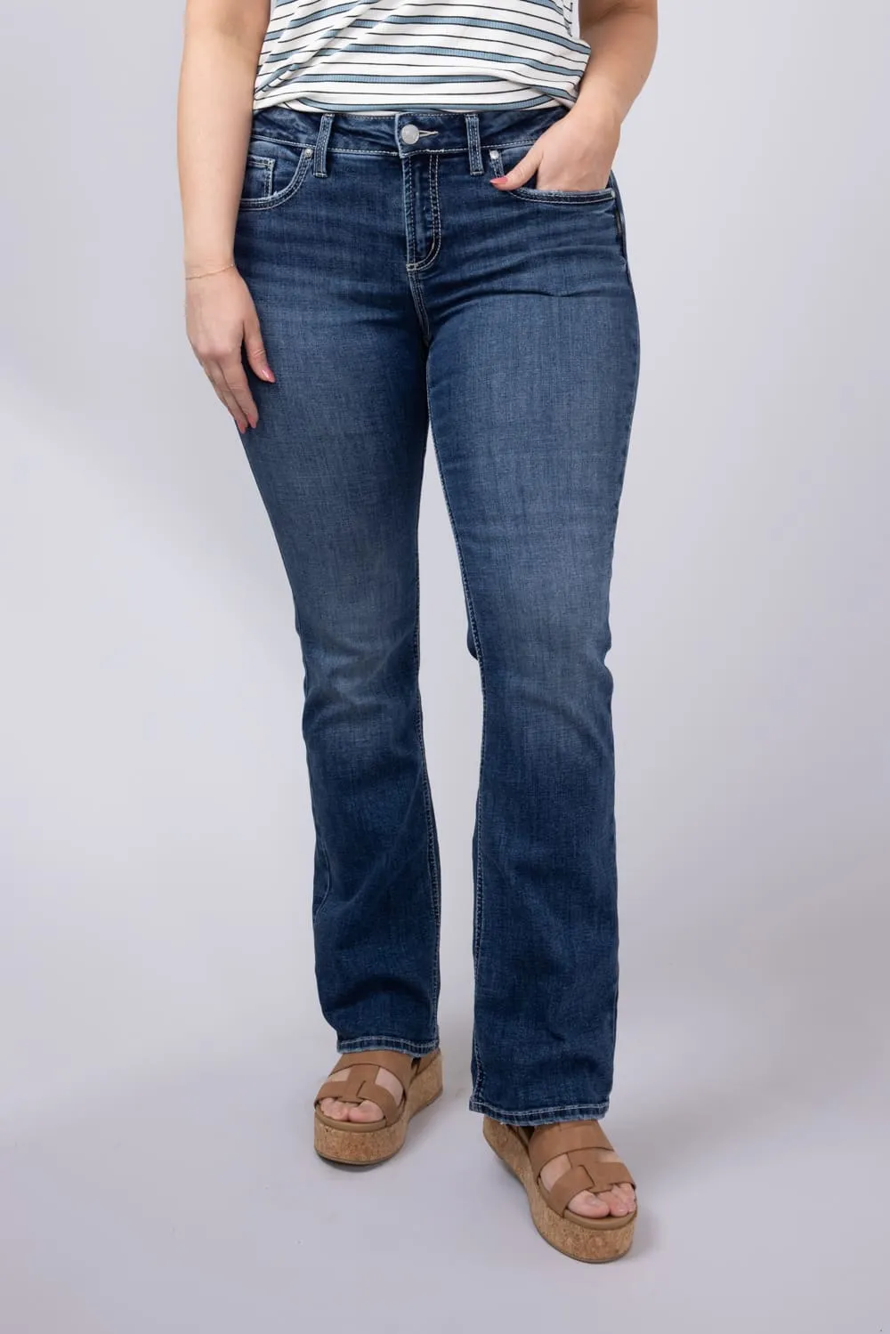 Silver Jeans Suki Slim Bootcut Mid Rise Jeans for Women | L93616ECF340