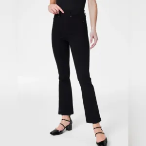 SPANX shape EveryWear Kick Flare Jeans Black size Large