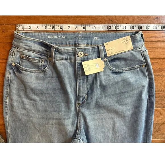 St. Johns Bay midrise Bootcut Jeans Ladies 20 Tall light blue NWT