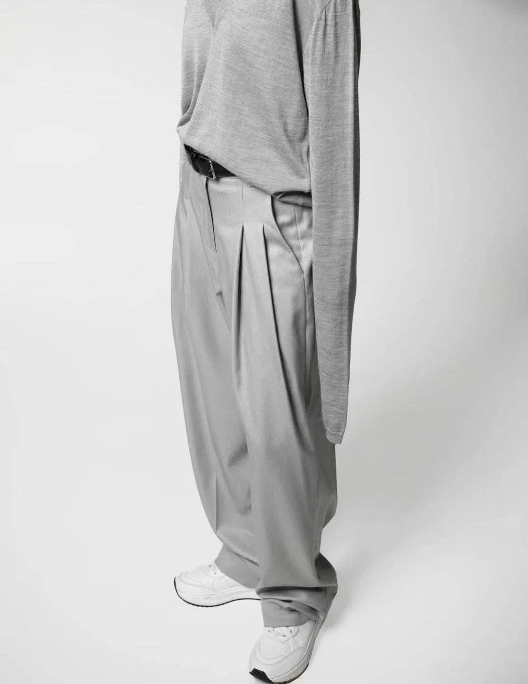 TAMSIN PLEATED TROUSERS SOFT GREY
