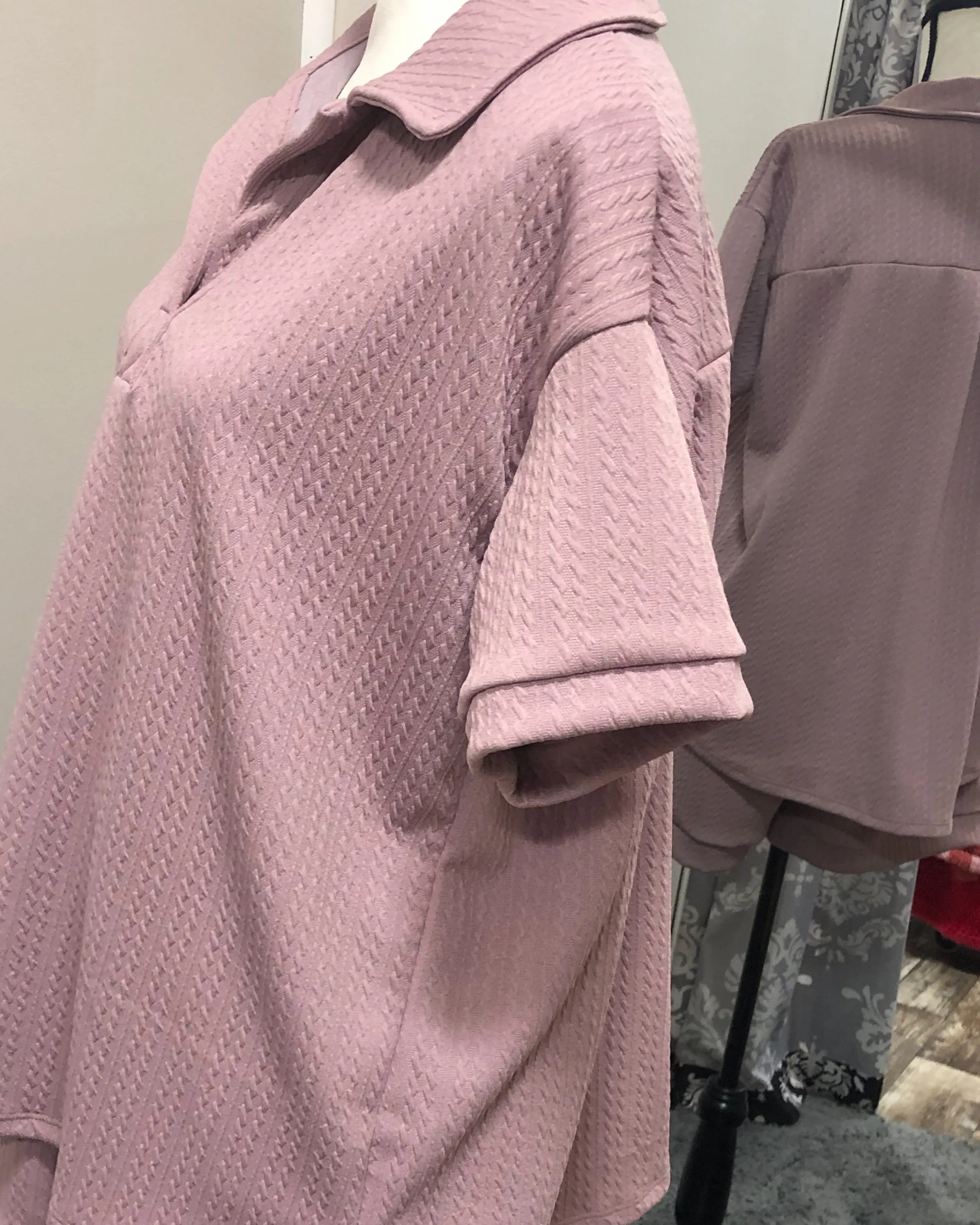 Textured Short Sleeved Collared Lounge Top - Mauve