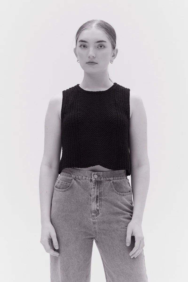 The Cia Cropped Sleeveless Sweater