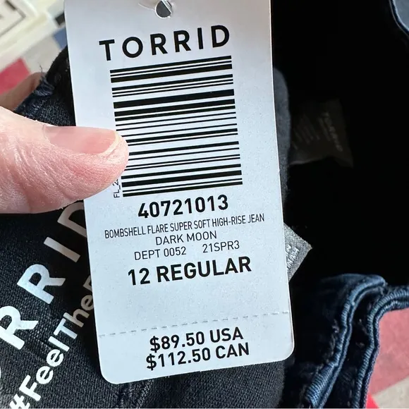TORRID Bombshell Flare Super Soft Dark Wash Stretch Jeans NWT Size 12 Stretch