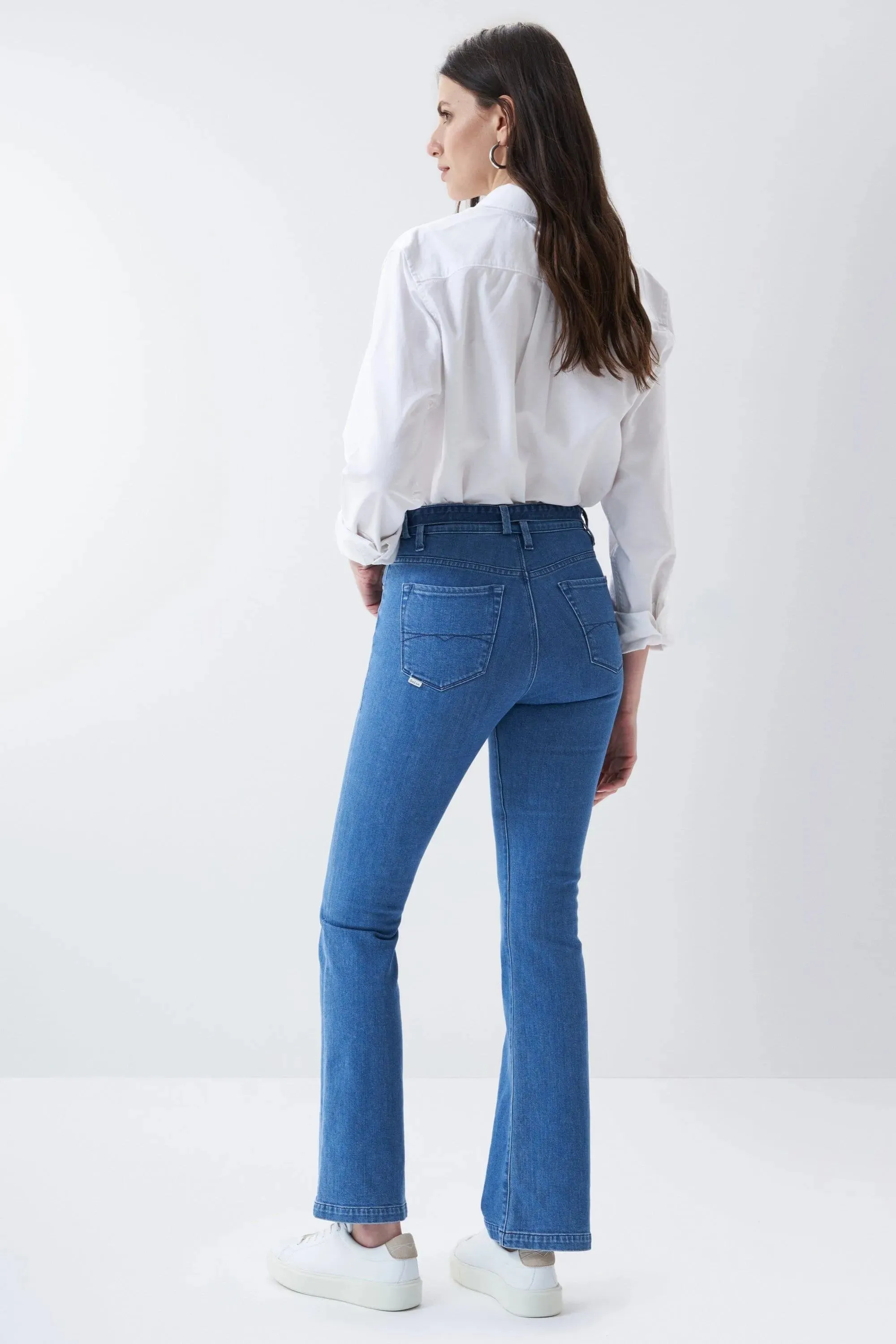 Vaqueros High Rise Loose Bootcut Con Cinturón