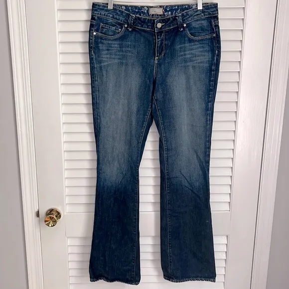 Very Rare Paige Premium Denim Jeans Mandeville Canyon Bootcut Extended Sizing