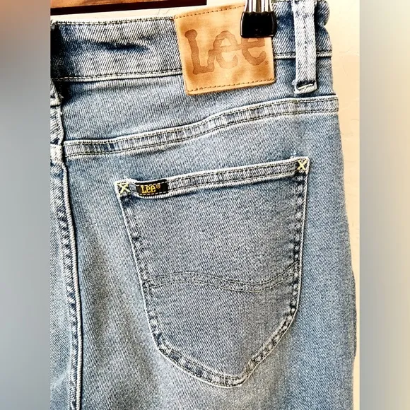 Vintage Modern Two-Tones Flared Jeans