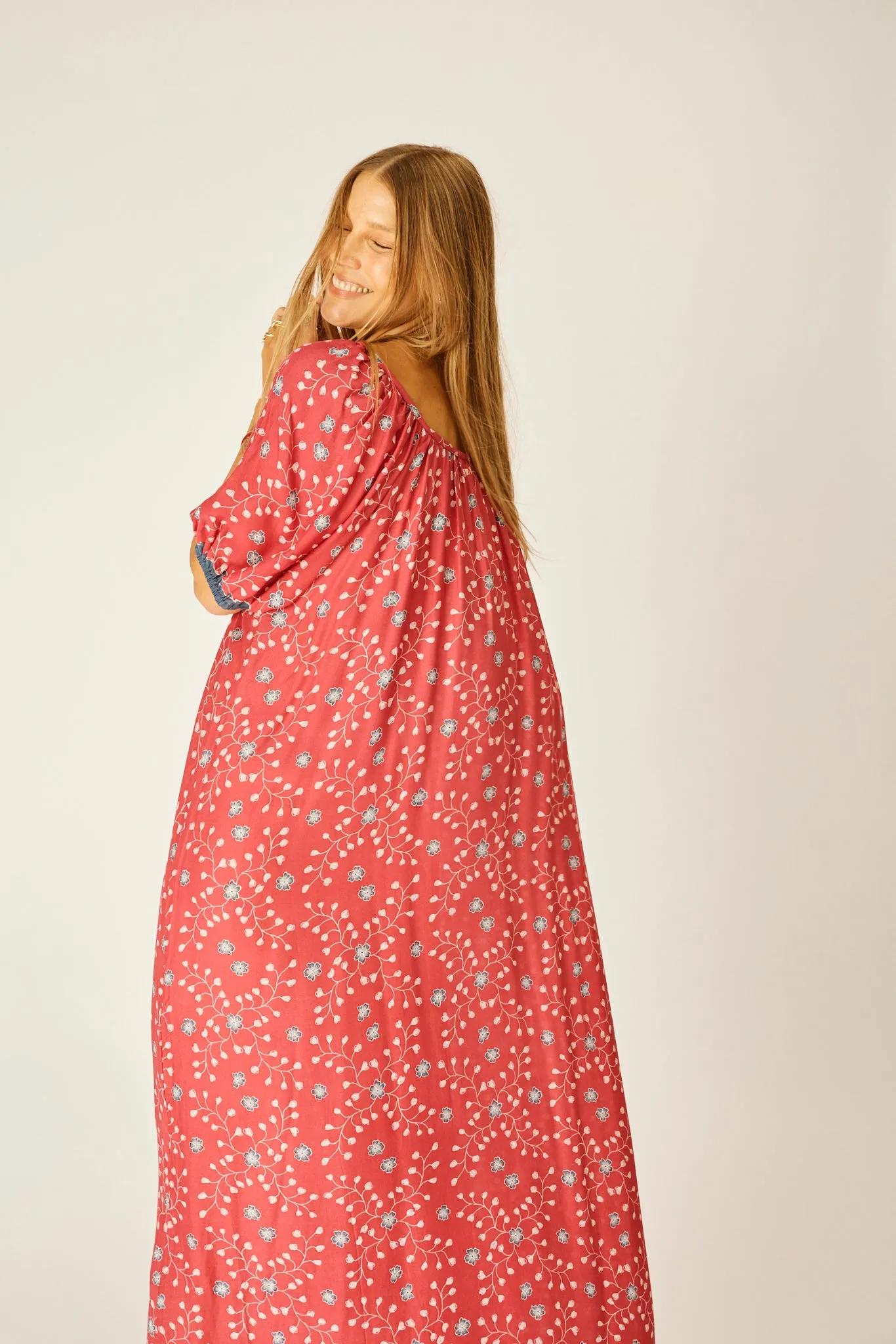VIVI DRESS