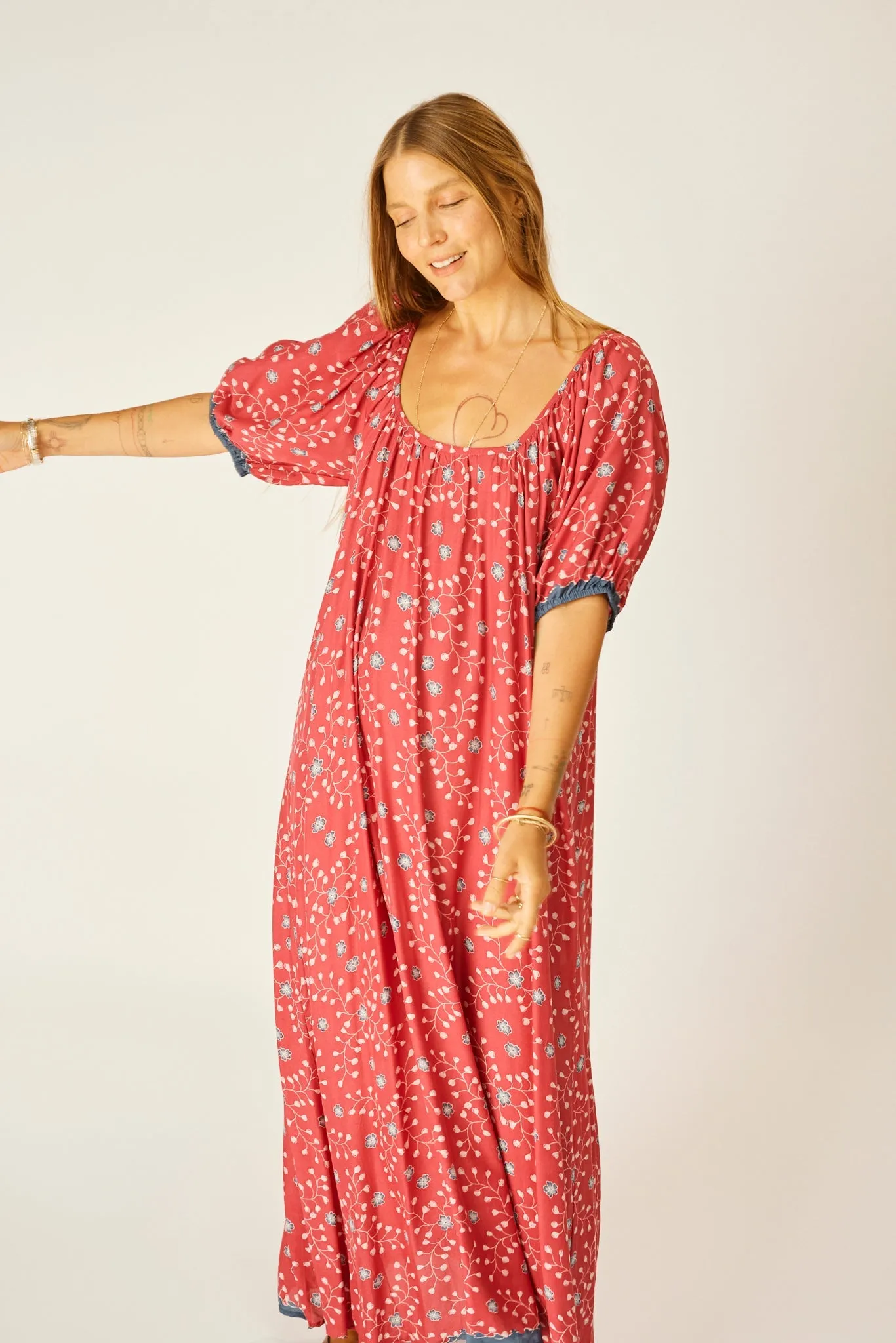 VIVI DRESS