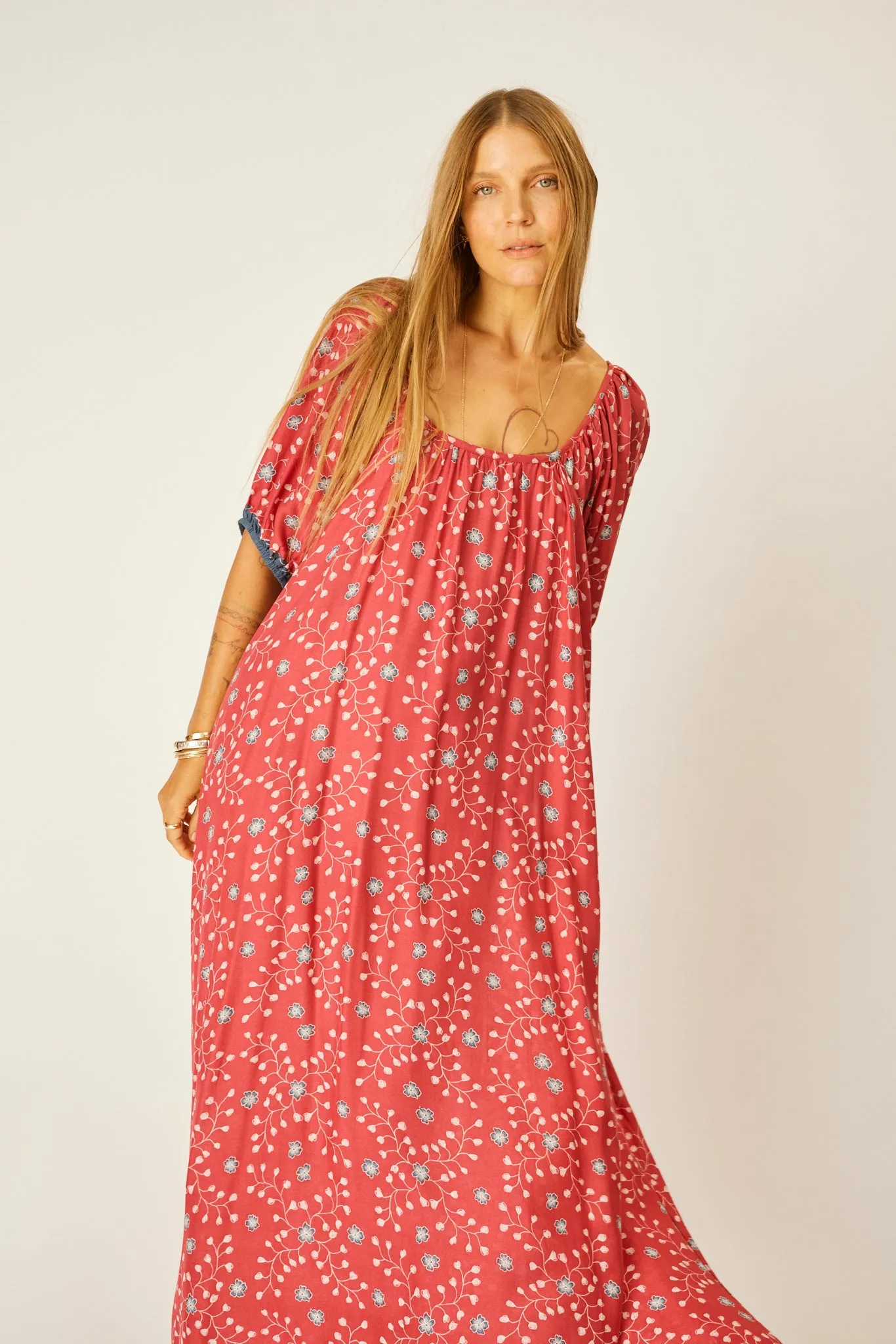 VIVI DRESS