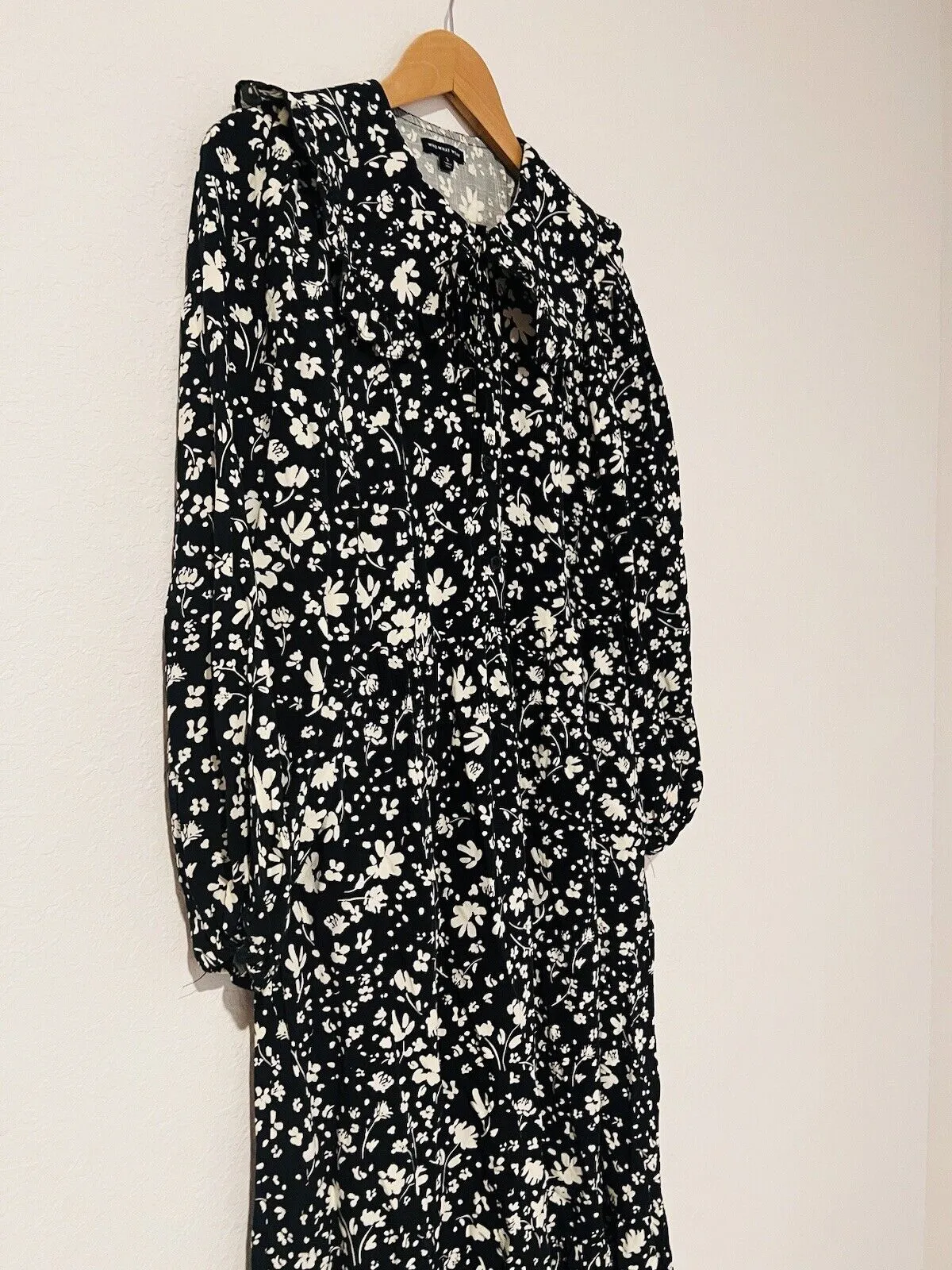 WHO WHAT WEAR Floral Maxi Dress Sz S Tie Collar Ruffle Balloon Sleeves Peasant